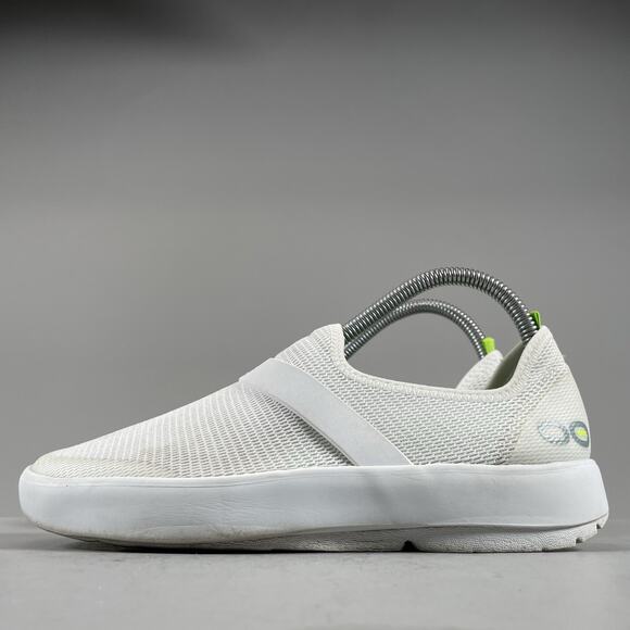 OOFOS OOmg eeZee Low Women’s 8 White Checker Slip On Comfort Recovery Shoes GUC - Picture 1 of 9